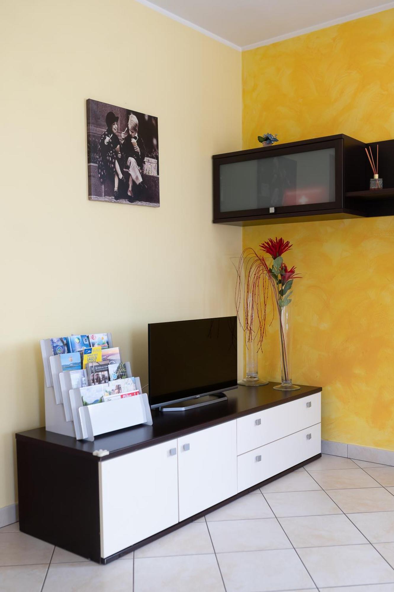 Apartamento Terrazza Baciata Dal Sole Lazise Exterior foto