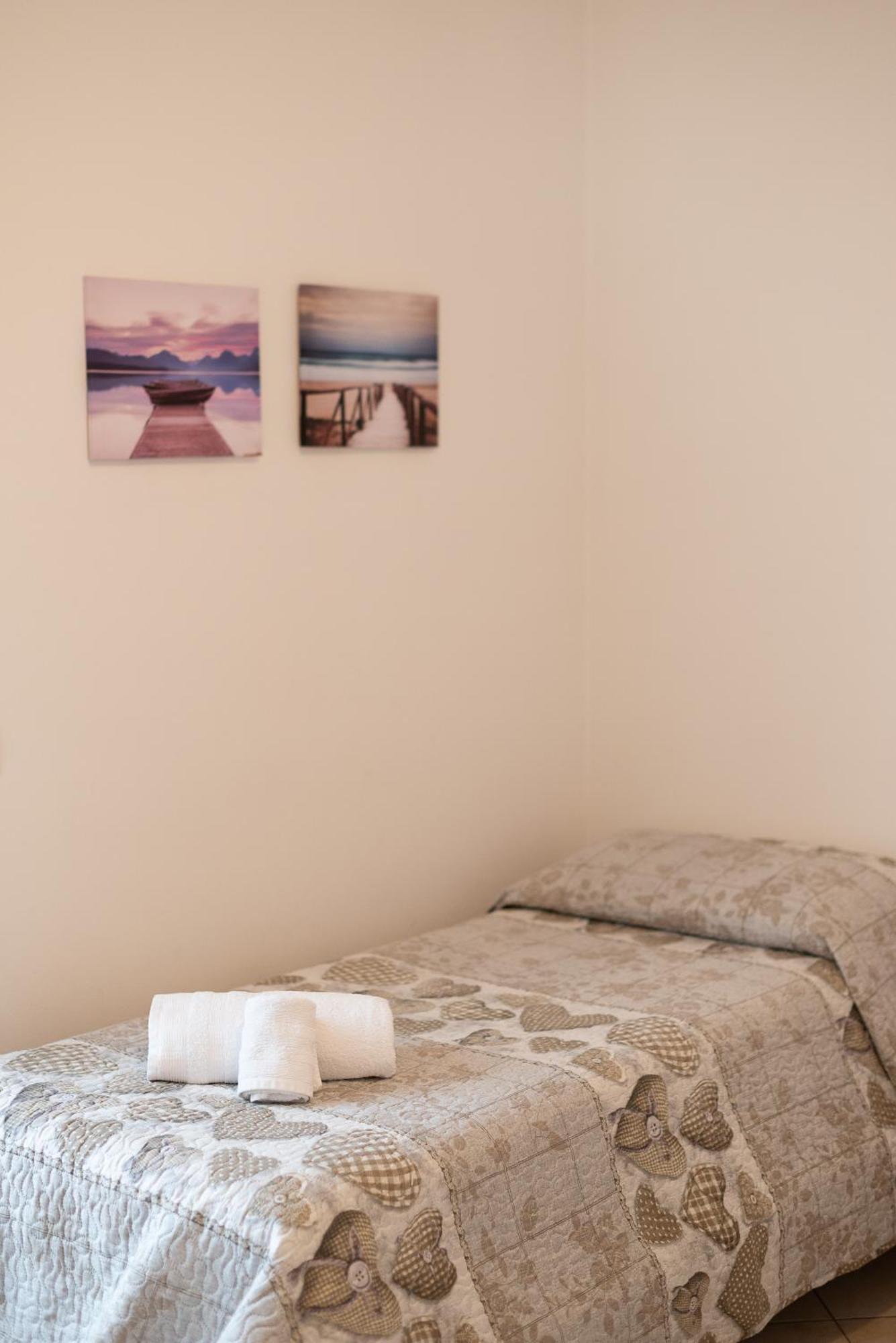 Apartamento Terrazza Baciata Dal Sole Lazise Exterior foto